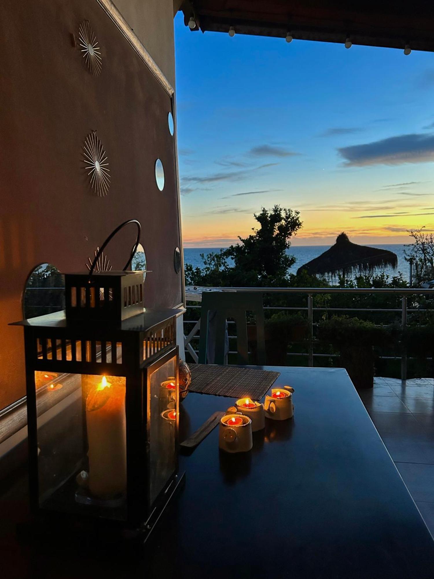 Beachfront Adriatic Sunset Vila Durrës 外观 照片